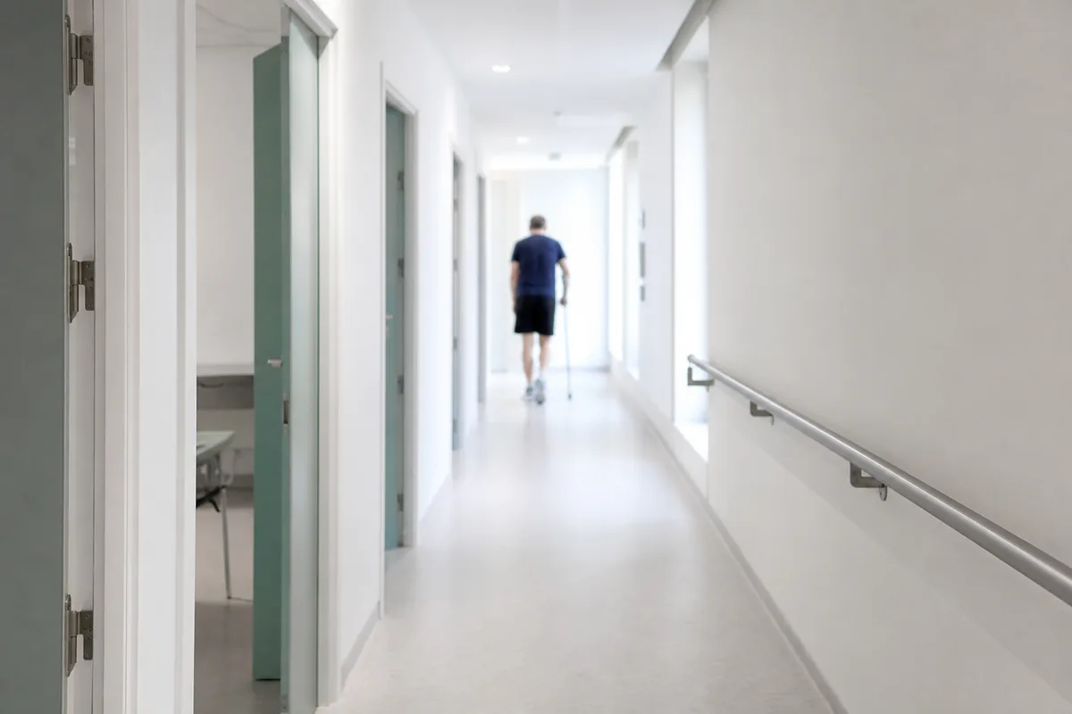 Chirurgien orthopédiste : du premier appel au bloc